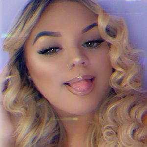 Meet your Posher, Tiffany